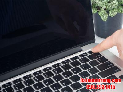 Laptop không tắt được nguồn