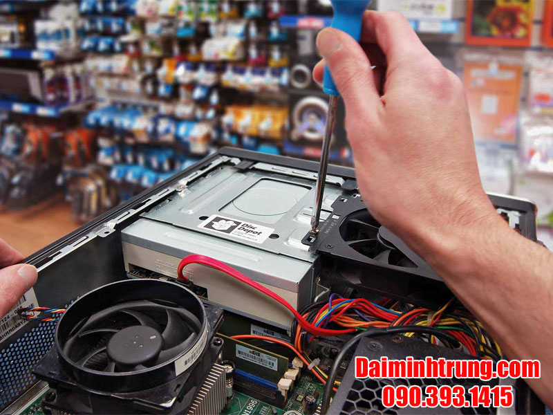 dau hieu cho thay laptop can nang cap