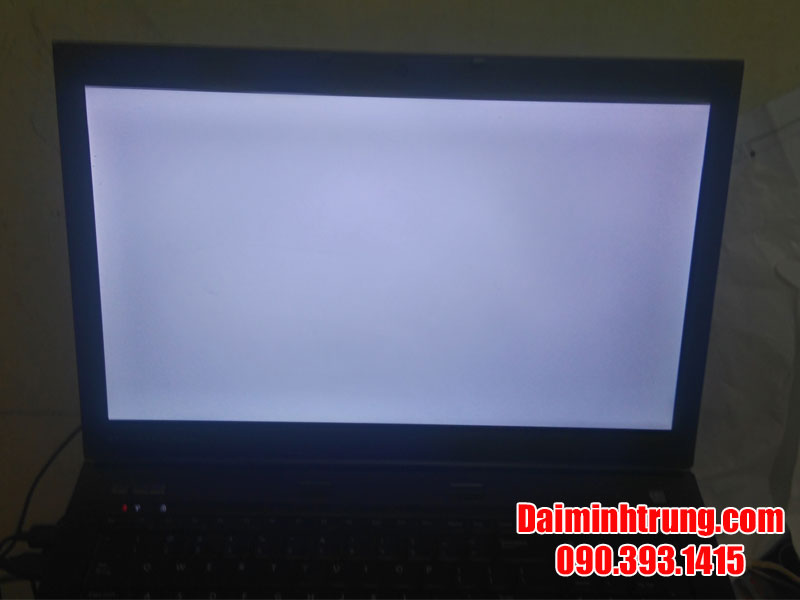 cach kiem tra nguyen nhan gay nen loi trang man hinh laptop